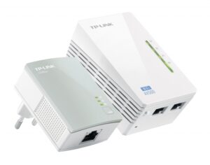 TP-Link TL-WPA4220KIT, 300Mbps AV500 WiFi Powerline Extender Starter Kit, One Touch Wi-Fi Clone Button, 3 Years