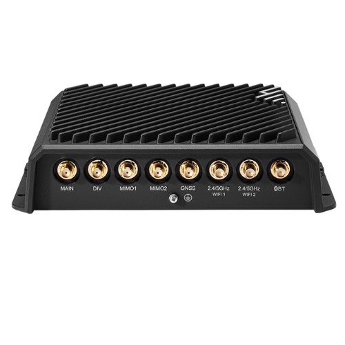 Cradlepoint R1900E Mobile Ruggedized Router, 5G Low/Mid-Band, Essential Plan, 4x SMA cellular connectors, 4x GbE Ports, Dual SIM, 1 Year NetCloud - Image 2