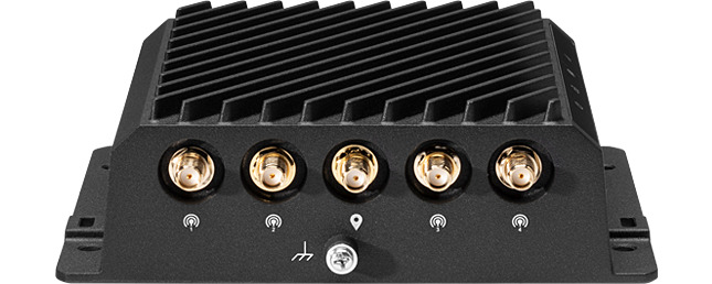 Cradlepoint R980 5G Mobile Ruggedized Router, Essential Plan, 5G & Cat 19 LTE, 2x GbE Ports, Dual SIM, 1xUSB2.0, 940 Mbps,5G SASE,5Year NetCloud - Image 3